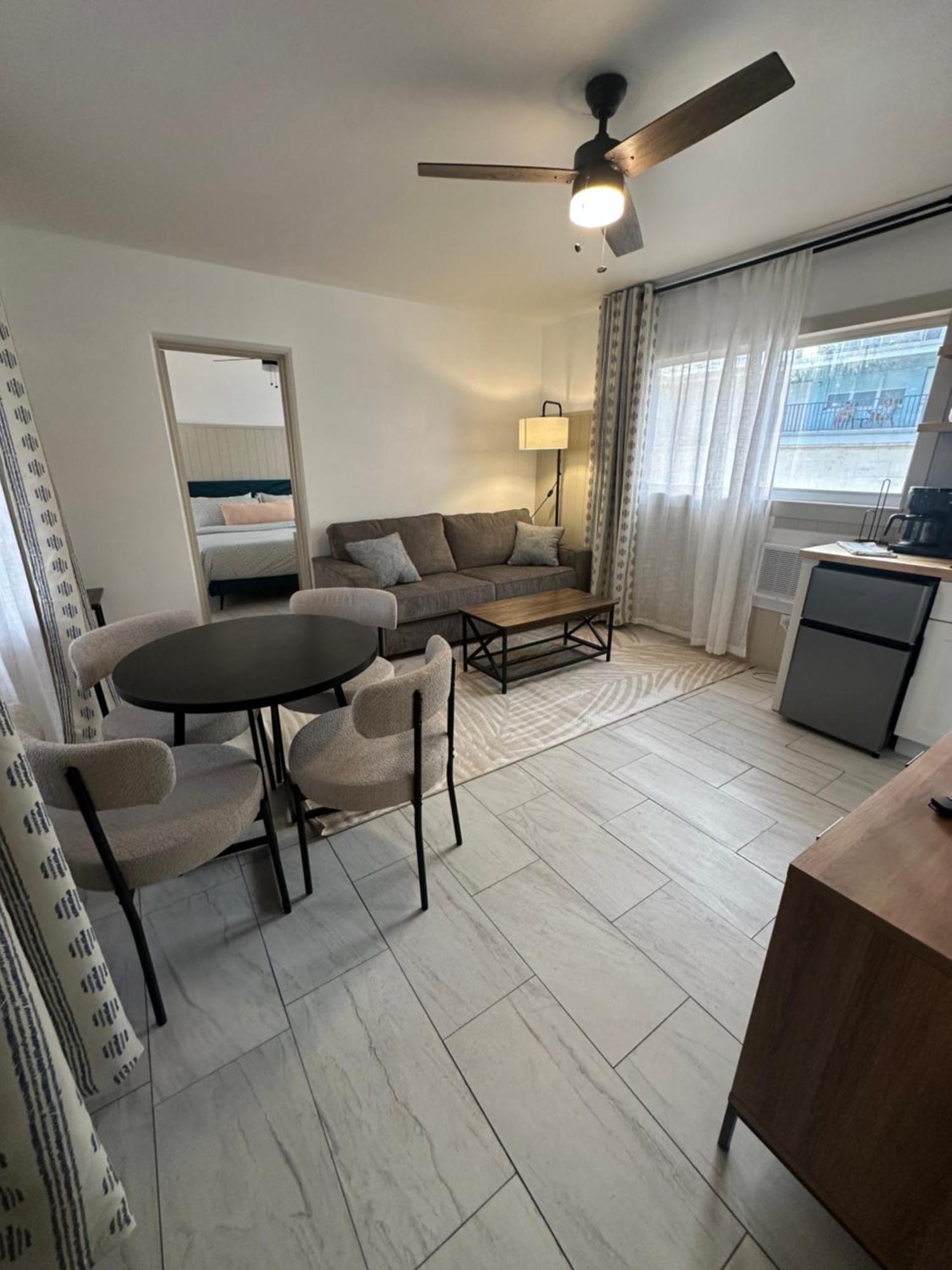 Arvilla Resort St. Pete Beach Exterior photo