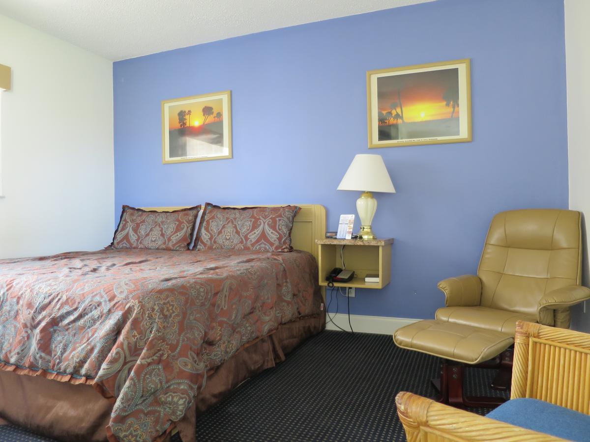 Arvilla Resort St. Pete Beach Exterior photo