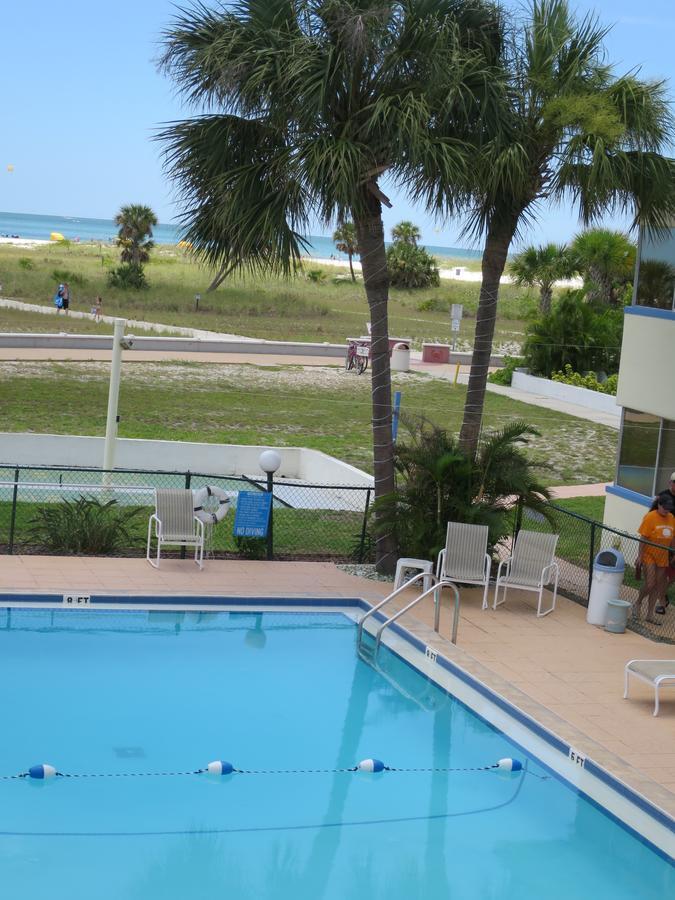 Arvilla Motel St. Pete Beach Exterior photo